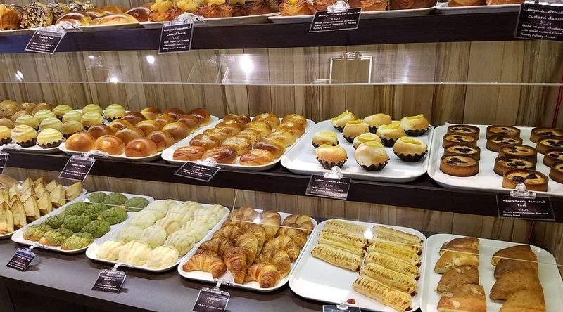 Brug Bakery - Best American Restaurants in Aiea