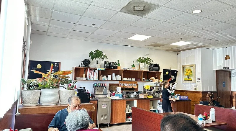 Kapiolani Coffee Shop - Best Hawaiian Restaurants in Aiea