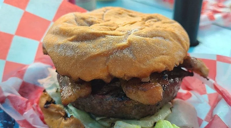 Big Wave Burger - Best Burgers Restaurants in Oahu