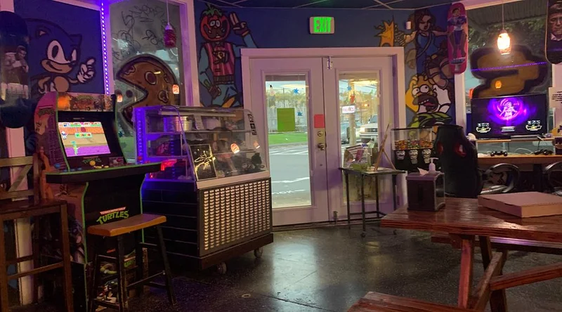 Antics Pizza and Games - Best Italian Restaurants in Big Island