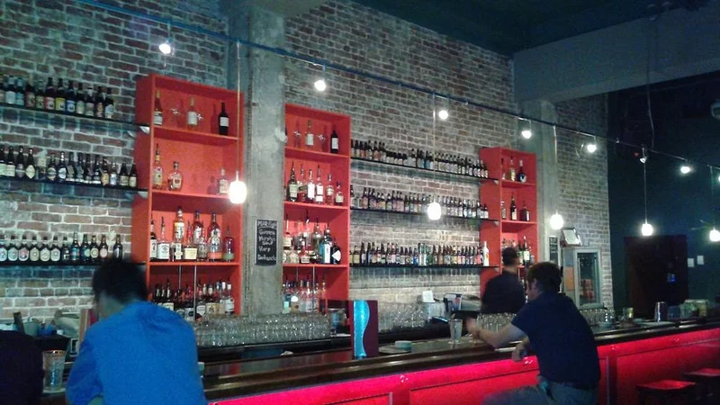 Bar 35 - Delivery in Honolulu