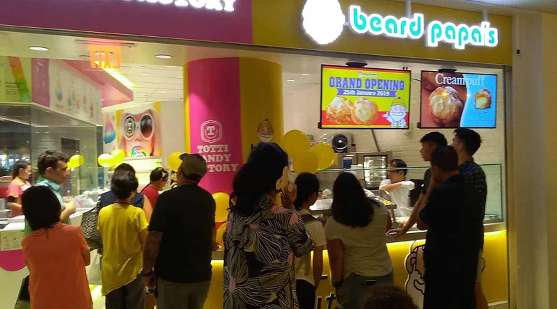 Beard Papa's Hawaii - Best Japanese sweets parlour Restaurants in Honolulu
