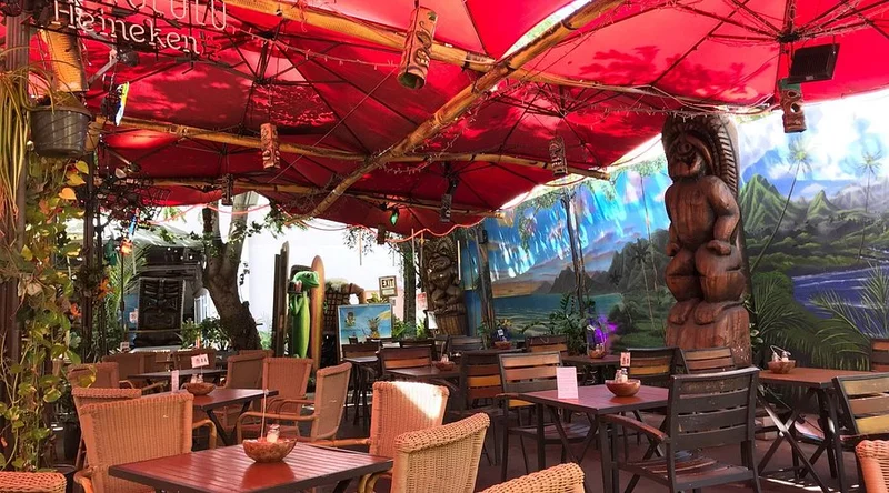 Cuckoo Coconuts Waikiki - Best Bar Restaurants in Oahu