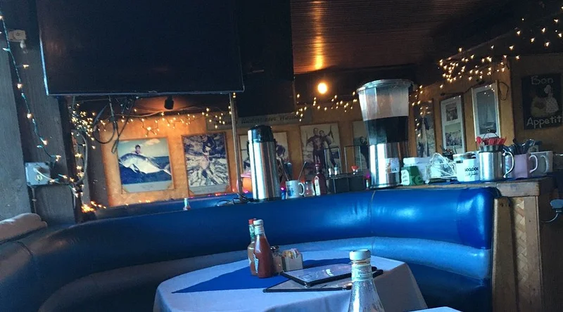 Harbor Pub & Pizza - Best Pub Restaurants in Honolulu