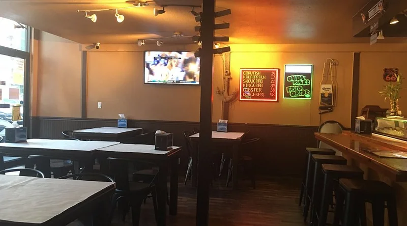 Kickin Kajun Restaurant - Best Cajun & Creole Restaurants in Honolulu