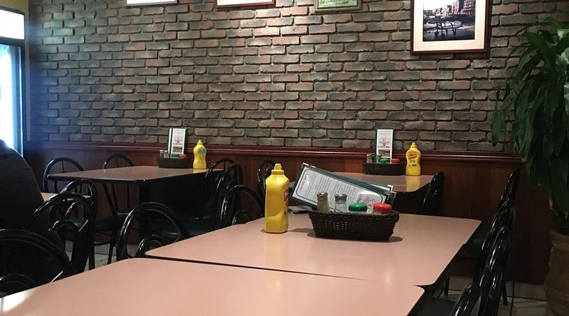 La Pizza Rina - Best Pizza Restaurants in Oahu