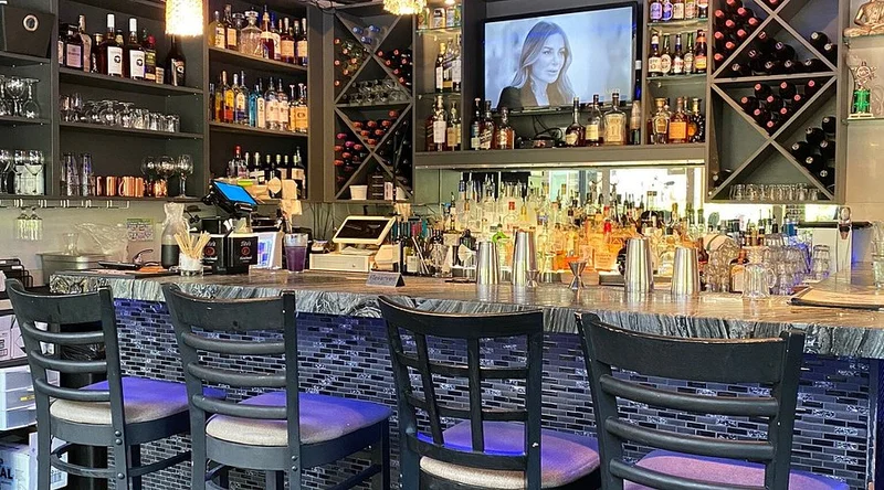 Maile's Thai at Ward - Best Bistros Restaurants in Honolulu