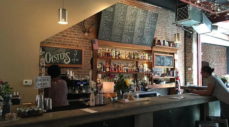 Manifest - Pub in Honolulu