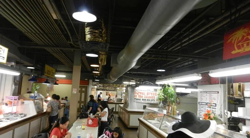 Maunakea Marketplace - Best Filipino Restaurants in Oahu