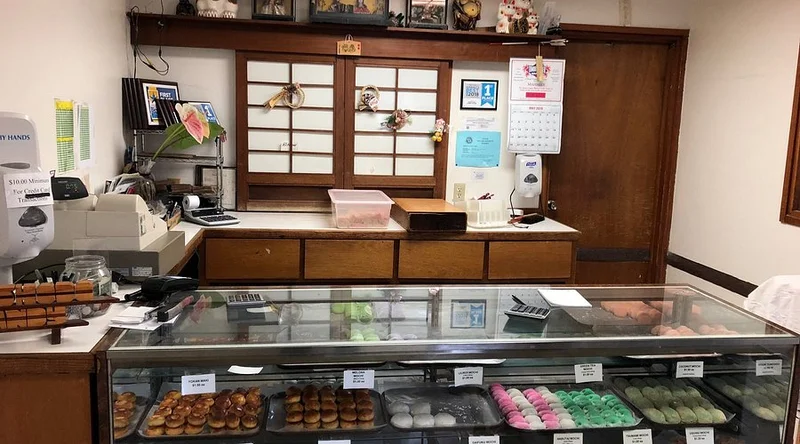 Nisshodo Candy Store - Best Desserts Restaurants in Honolulu