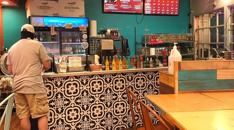 Oahu Mexican Grill (OMG) (2520 Kalakaua Ave 2nd Floor) - Oceanfront Dining in Honolulu