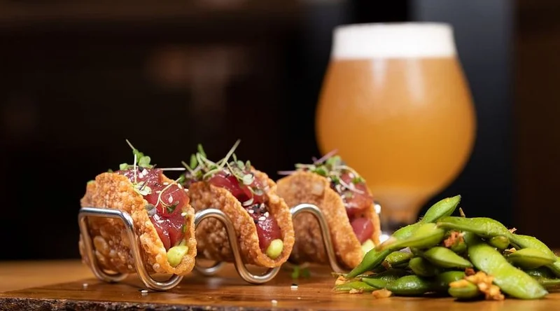 Off The Wall Craft Beer & Wine - Best Wine Bar Restaurants in Oahu