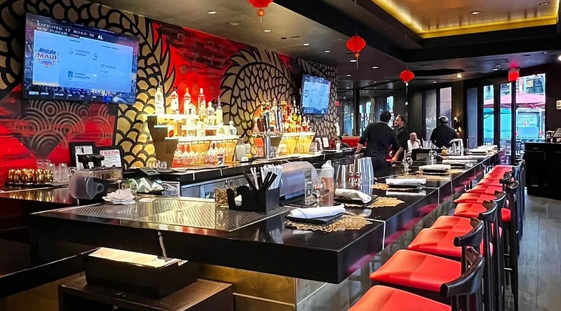 P.F. Chang's - Best Chicken restaurants in Honolulu