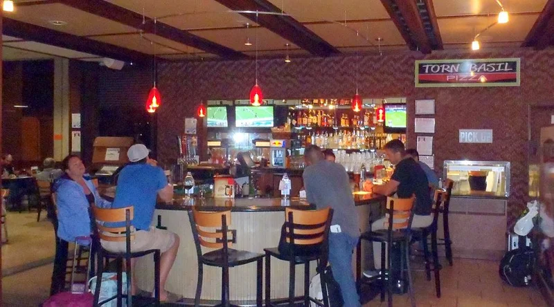 Pizza Torn Basil - Best Pizza Restaurants in Honolulu