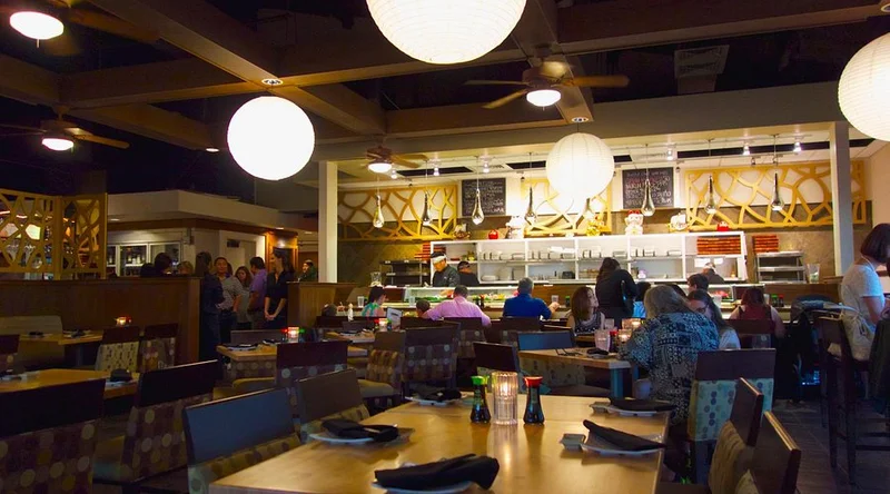 Sansei Seafood Restaurant & Sushi Bar (2552 Kalakaua Ave Waikiki Beach Marriott Resort & Spa) - Best Sushi Restaurants in Honolulu