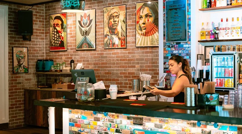 Secret Spot - Best Bar Restaurants in Oahu