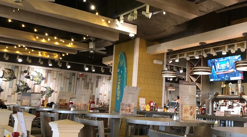 Stinger Ray's Tropical Bar & Grill - Best American Restaurants in Oahu