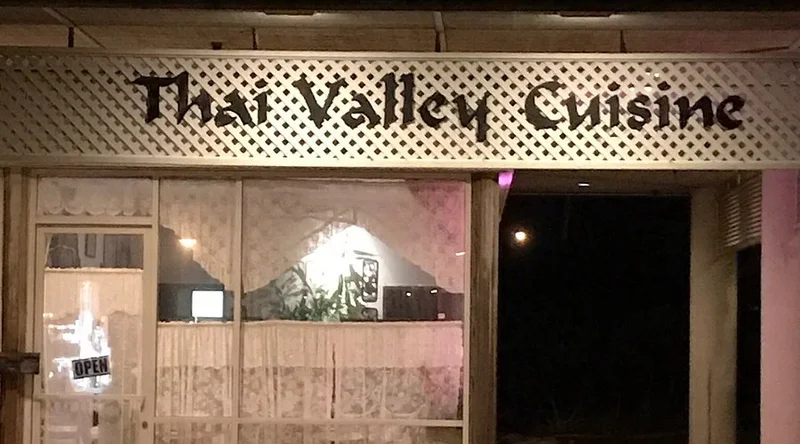 Thai Valley Cuisine - Best Thai Restaurants in Honolulu
