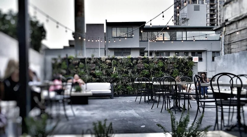The Tchin Tchin Bar - Best Wine Bar Restaurants in Oahu