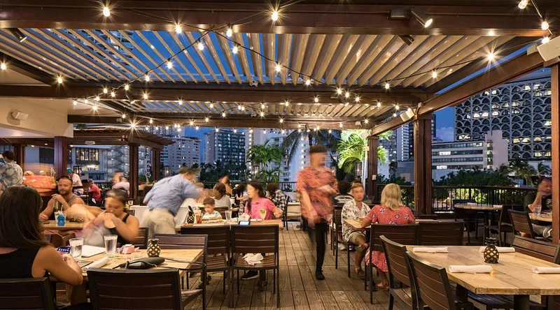 Tommy Bahama Restaurant & Bar (298 Beach Walk Drive) - Best Seafood Restaurants in Oahu