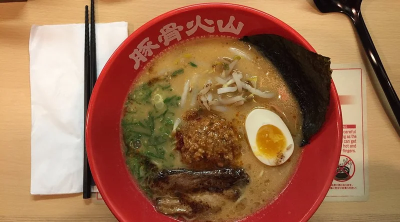 Tonkotsu Kazan Ramen - Waikiki Yokocho - Soups in Honolulu