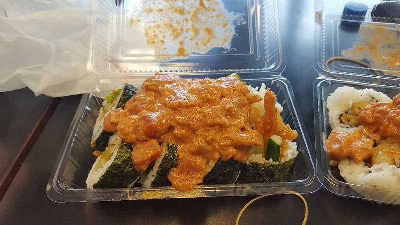 Waipuna Sushi (2801 E Manoa Rd) - Best Sushi Restaurants in Honolulu