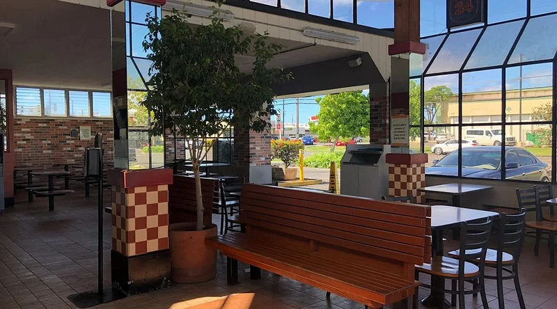 Zippy's - Honolulu (Dillingham Blvd) - Contemporary in Oahu