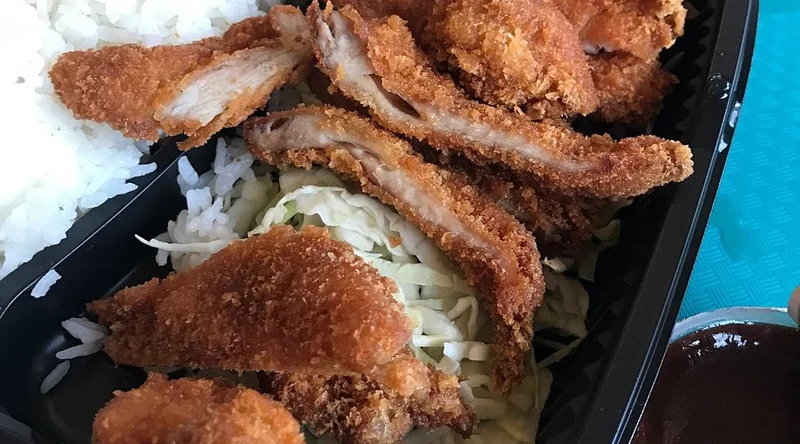 Zippy's - Honolulu (Mokauea St) - Best American Restaurants in Oahu