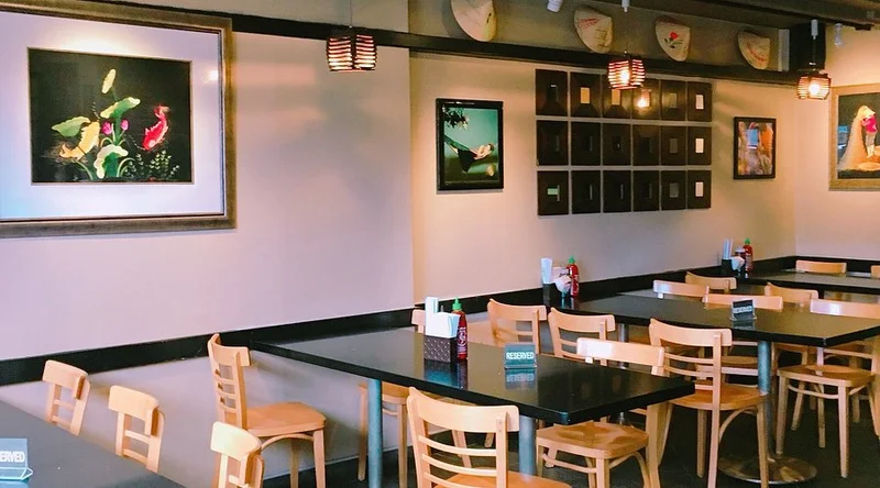 Lemongrass Vietnamese & Thai Cuisine - Family Style in Oahu