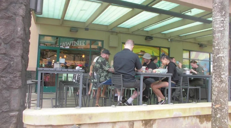 Windward Bar - Kailua, Hawaii