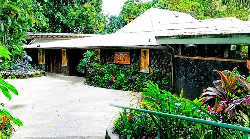 Haleiwa Joe's At Haiku Gardens - Best Seafood Restaurants in Oahu