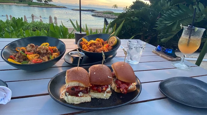 Waterman Bar & Grill - Best Bar Restaurants in Oahu