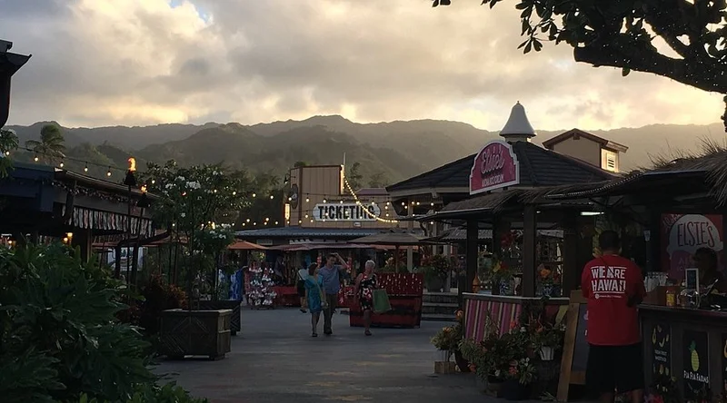Hukilau Cafe - Laie, Hawaii