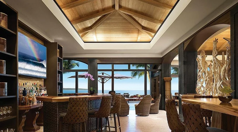 Views - Bar in Lanai